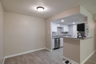 Tomball Ranch Apartments in Tomball, TX - Building Photo - Building Photo