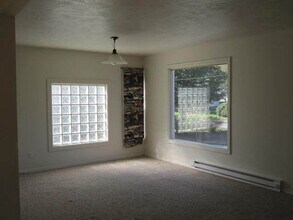 335 Foch St in Eugene, OR - Building Photo - Building Photo