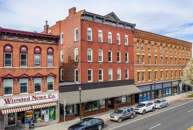410 Main St