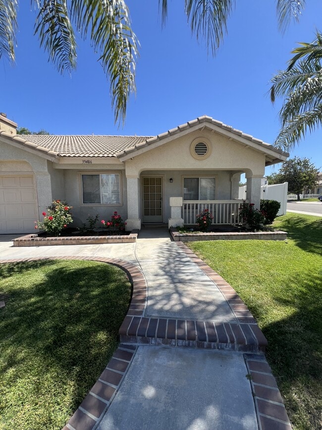 39486 Tangletree Way in Murrieta, CA - Building Photo - Building Photo