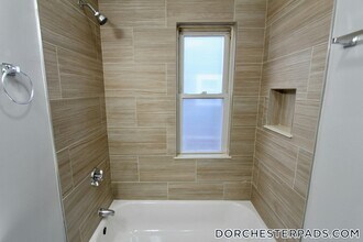 109 Pleasant St in Boston, MA - Building Photo - Building Photo