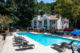 The Hub at 934 Apartments in Atlanta, GA - Foto de edificio - Building Photo