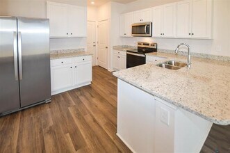 126 Maple Spring Trl in Madison, AL - Building Photo - Building Photo