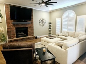 2010 Constitution Ave in Enid, OK - Building Photo - Building Photo