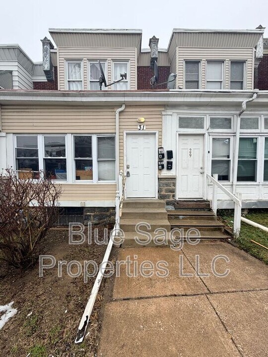 31 N State Rd in Upper Darby Township, PA - Building Photo