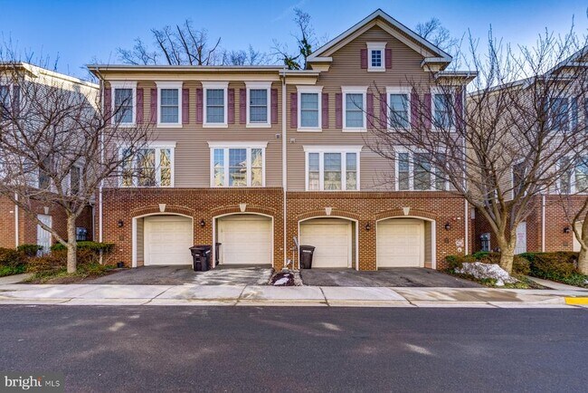 7119 Mason Grove Ct in Alexandria, VA - Building Photo - Building Photo