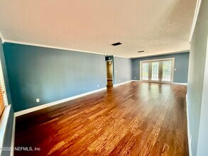 1129 Alcala Dr in St. Augustine, FL - Foto de edificio - Building Photo