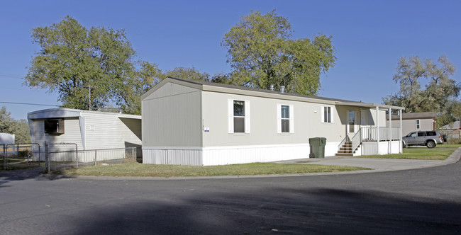 Western Estates in West Valley City, UT - Building Photo - Building Photo