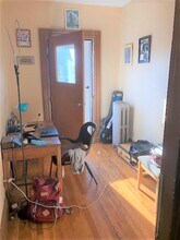 19 Strathmore Rd, Unit 2 in Medford, MA - Foto de edificio - Building Photo