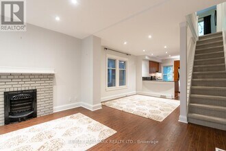 70 Lawlor Ave in Toronto, ON - Building Photo - Building Photo