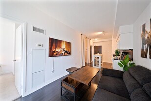 2708 Puente de Luz, Unit SI ID1473066P in Toronto, ON - Building Photo