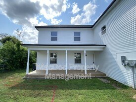 1424 William St in Fredericksburg, VA - Building Photo