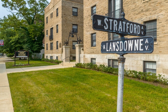 Stratford Court Apartments