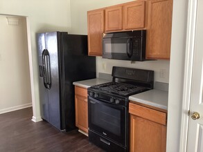 6014 Pennycross Ln in Charlotte, NC - Building Photo - Building Photo