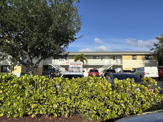 814 N G St in Lake Worth Beach, FL - Building Photo - Building Photo