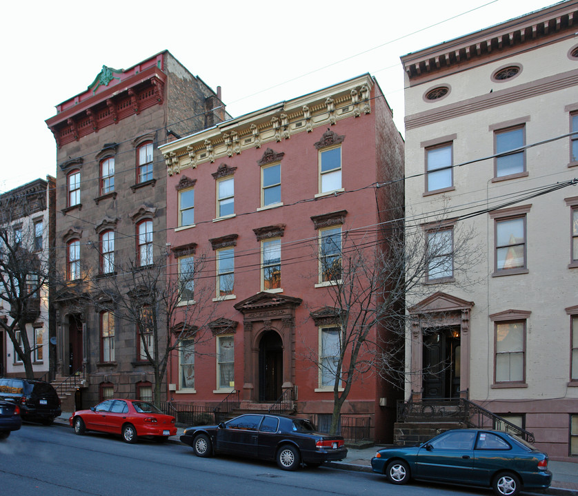 11 Ten Broeck St in Albany, NY - Foto de edificio