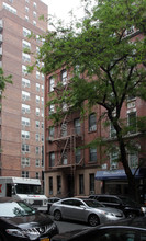 409 East 74 Street in New York, NY - Building Photo - Building Photo