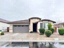 71 W Megan St in Gilbert, AZ - Building Photo