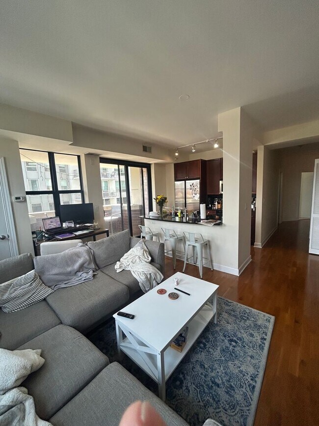 property at 451 W Huron St