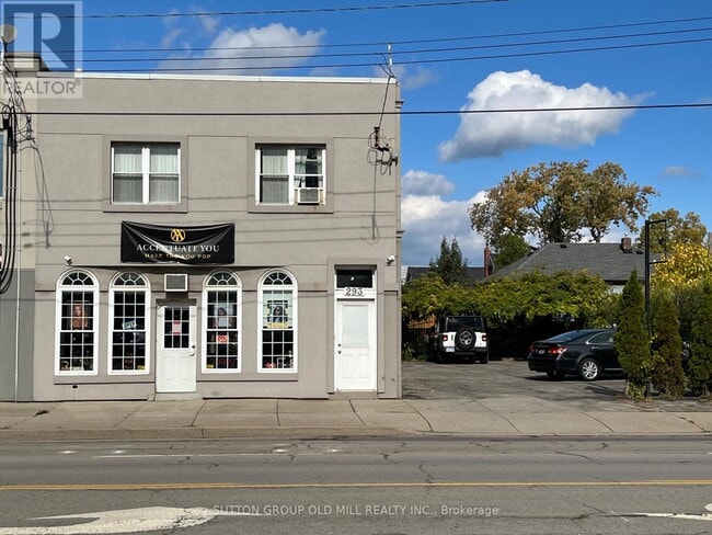 property at 293-293 Queenston Rd