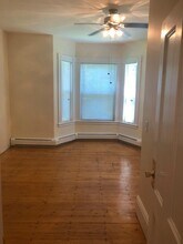 143 Pleasant St, Unit 1-J in Woburn, MA - Foto de edificio - Building Photo