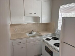 301 24th Ave N in St. Petersburg, FL - Building Photo - Building Photo