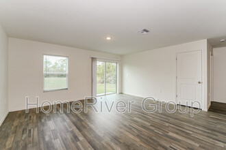 4166 NW 40th Ave in Cape Coral, FL - Building Photo - Building Photo