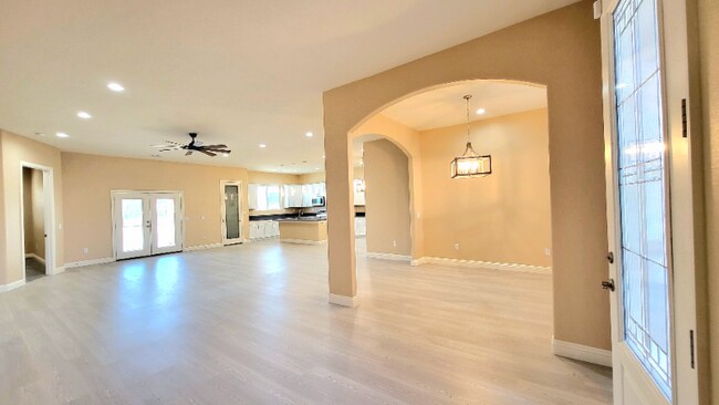 851 Huracan St in Pahrump, NV - Building Photo - Building Photo