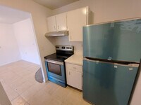 1068 Benoist Farms Rd