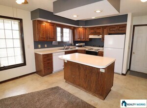 1000-1010 S 28th St in Lincoln, NE - Building Photo - Building Photo