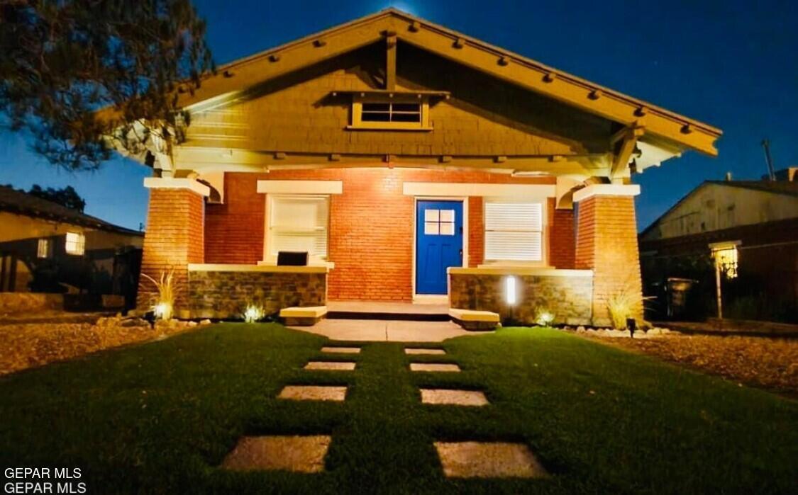 2608 Copper Ave in El Paso, TX - Foto de edificio