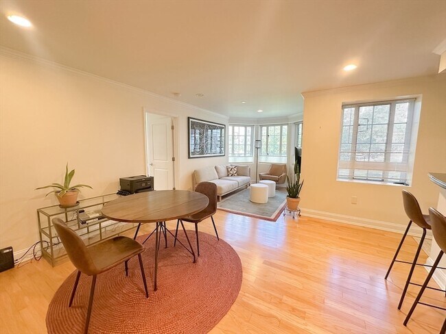 20 Chapel St, Unit A410 in Brookline, MA - Building Photo - Building Photo