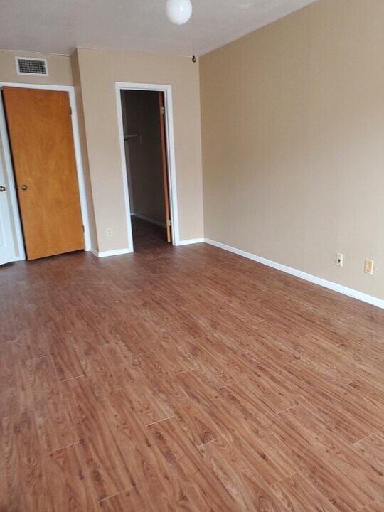 1612 Sam Houston Dr in Harlingen, TX - Building Photo