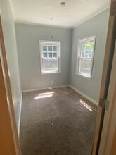 15 Claremont Dr in Mastic Beach, NY - Building Photo - Building Photo