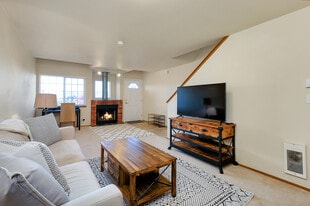 9910 Trident Ln NW in Silverdale, WA - Building Photo