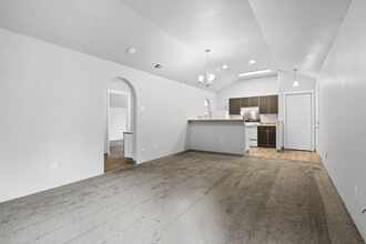 6200 E Iliff Ave in Denver, CO - Foto de edificio - Building Photo