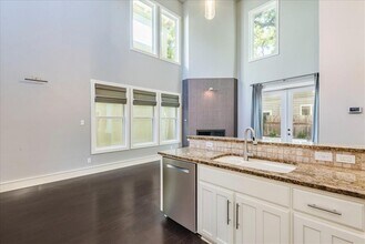 2506 Enfield Rd in Austin, TX - Building Photo - Building Photo