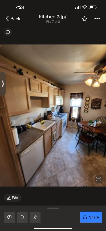 1116 W Myrtle St in Independence, KS - Building Photo - Building Photo