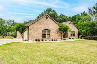 234 Pinnacle Pkwy in New Braunfels, TX - Building Photo - Building Photo