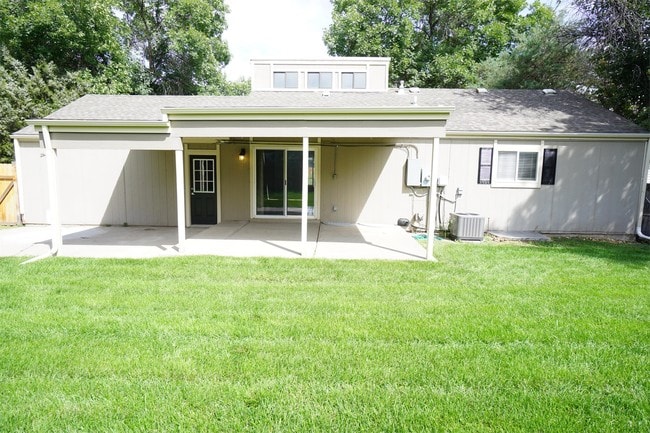 5025 E Weaver Ave in Centennial, CO - Building Photo - Building Photo