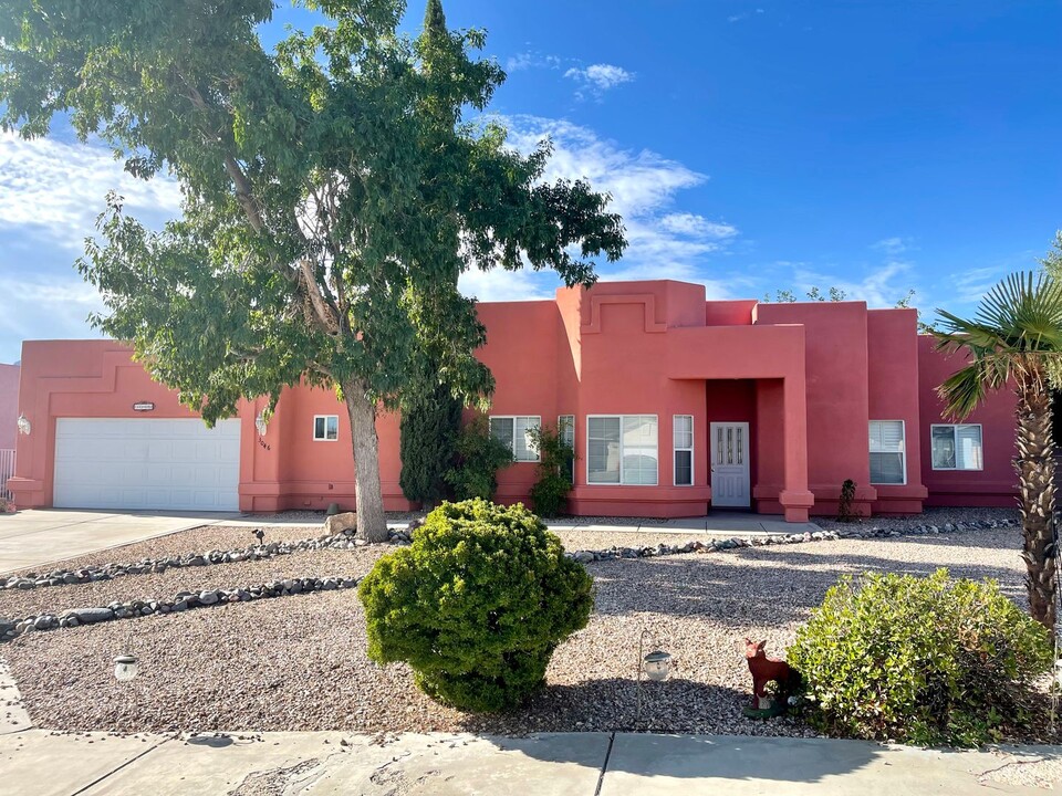 3046 Alicia Ln in Kingman, AZ - Foto de edificio