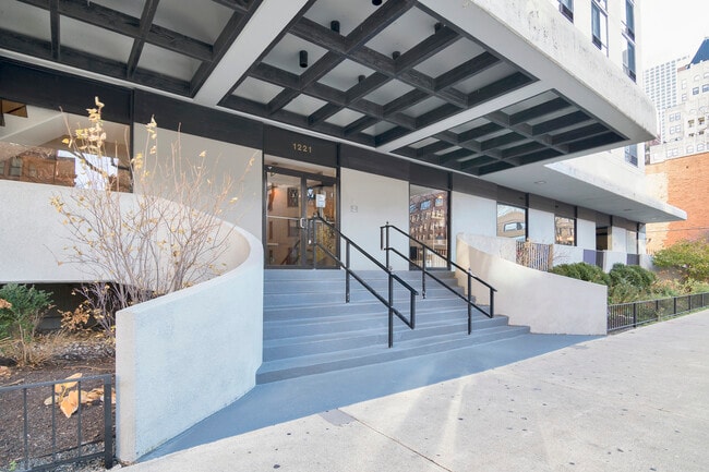 property at 1221 N Dearborn St