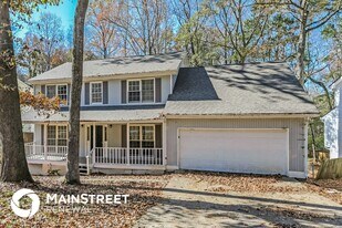 908 Saybrook Cir NW in Lilburn, GA - Building Photo