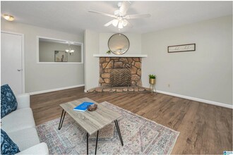 1210 Patton Creek Ln in Hoover, AL - Building Photo - Building Photo