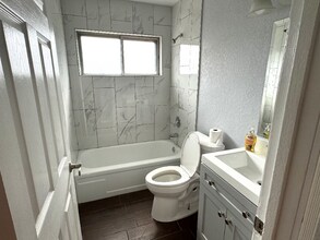 3606 Versailles Dr in San Antonio, TX - Building Photo - Building Photo