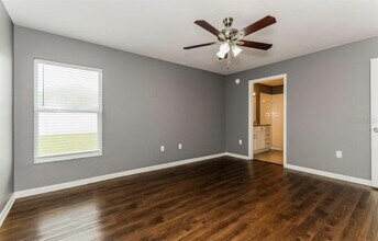 1435 Piney Branch Cir in Valrico, FL - Building Photo - Building Photo