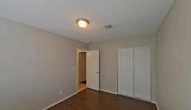 108 Edelweiss St in Las Vegas, NV - Building Photo - Building Photo