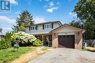 19 Preston Ct in Ajax, ON - Building Photo - Building Photo