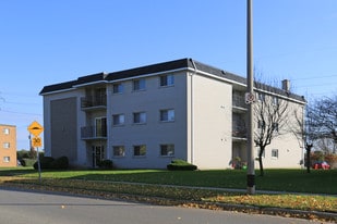 Traynor Avenue Apartments in Kitchener, ON - Building Photo