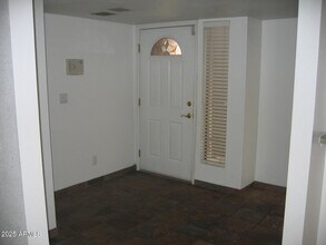 1315 E Susan Ln in Tempe, AZ - Building Photo - Building Photo